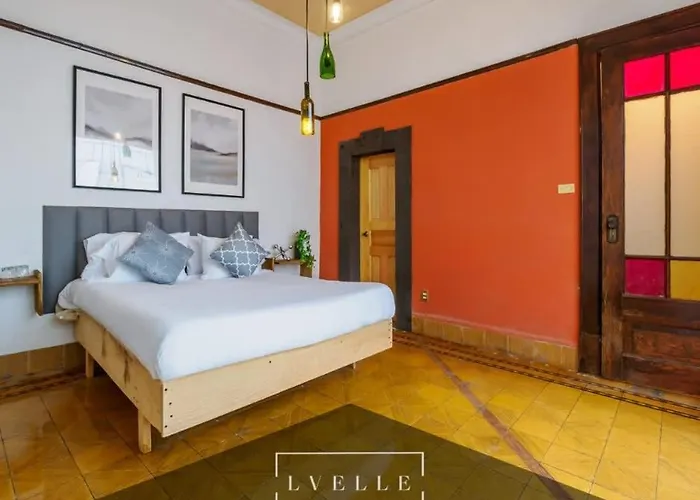 Bella En Casona Colonial Mexicana-5 *